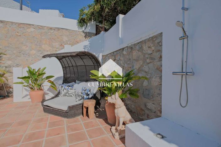 Image No.57-4 Bed Villa for sale