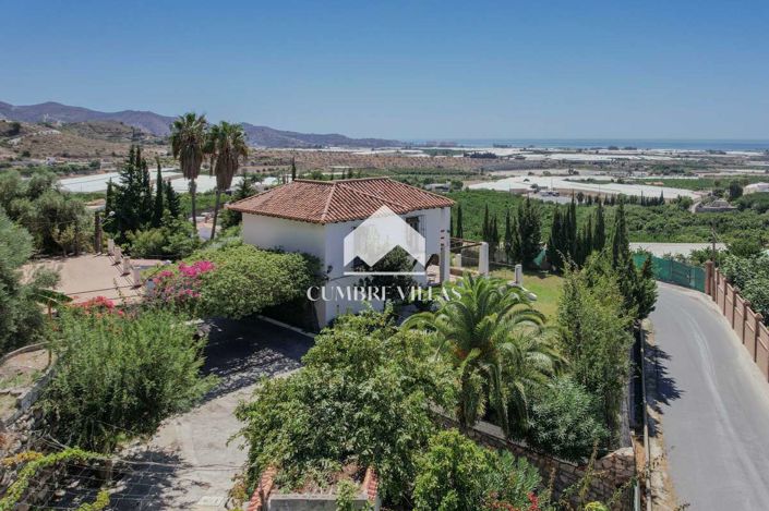 Image No.3-Maison de campagne de 5 chambres à vendre à Motril