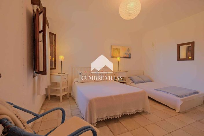 Image No.35-Maison de campagne de 5 chambres à vendre à Motril