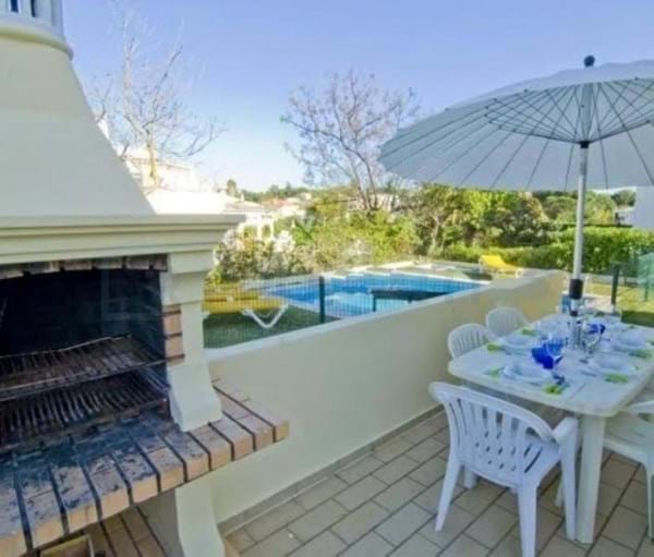 Image No.3-4 Bed Villa for sale