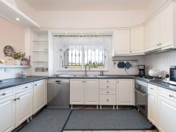 1654-629974-78d1f4f8b6655591b02d22fabb36a692d