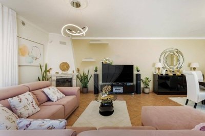 1654-640219-78d1f4f8b6655591b02d22fabb36a692d