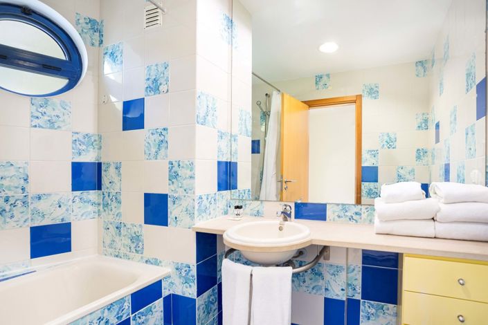 Image No.10-3 Bed Apartment for sale