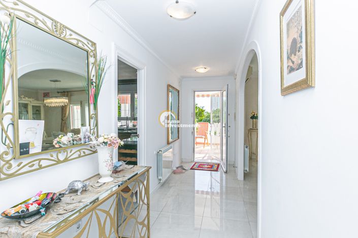 Image No.9-4 Bed Villa for sale