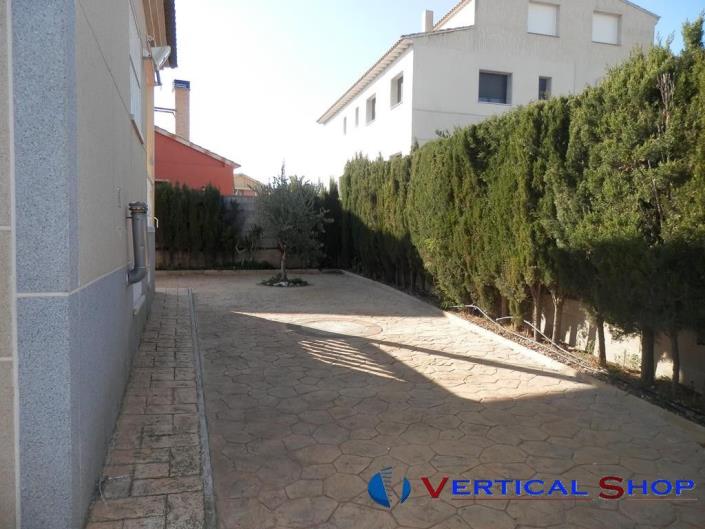 Image No.16-3 Bed Villa / Detached for sale