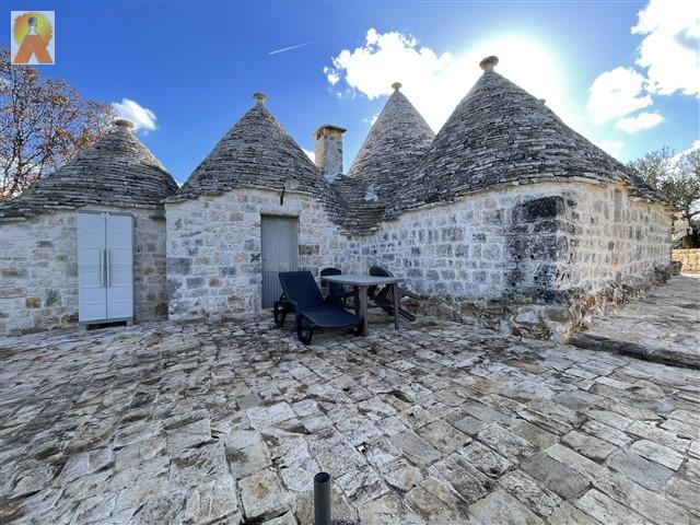 Image No.17-3 Bed Trullo for sale