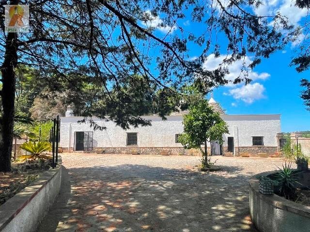 Image No.4-Propriété de pays de 3 chambres à vendre à Martina Franca