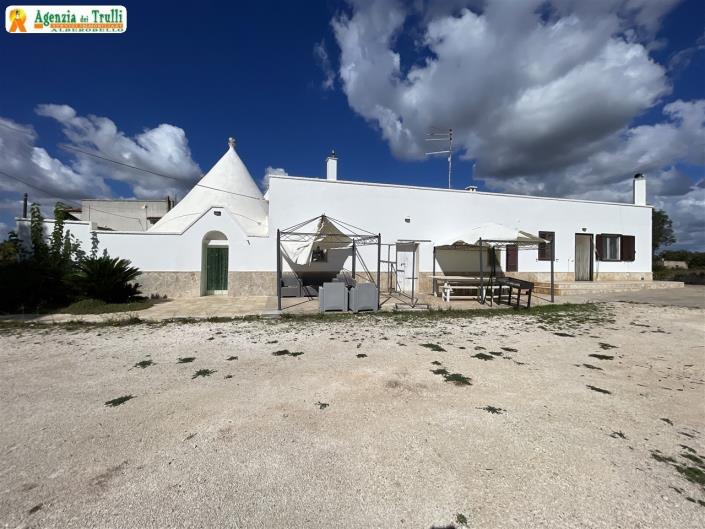 Image No.3-5 Bed Trullo for sale