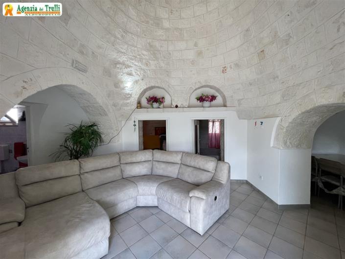 Image No.34-5 Bed Trullo for sale