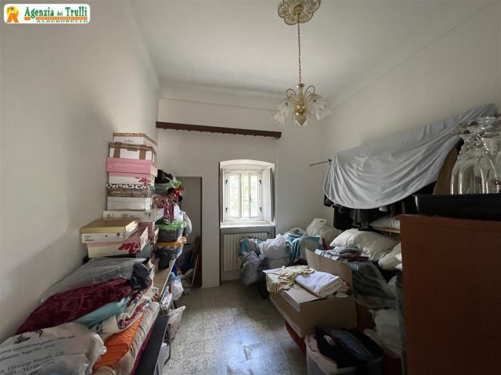 Image No.54-5 Bed Trullo for sale