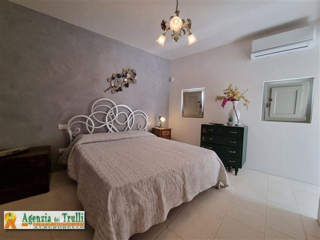 Image No.35-Trullo de 2 chambres à vendre à Martina Franca