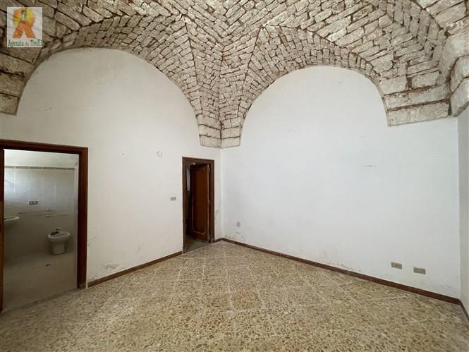 Image No.22-Ferme de 4 chambres à vendre à Cisternino