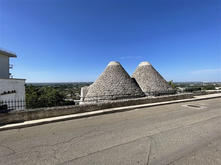 Image No.18-2 Bed Townhouse for sale