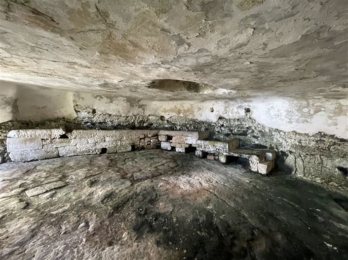 Image No.32-2 Bed Townhouse for sale