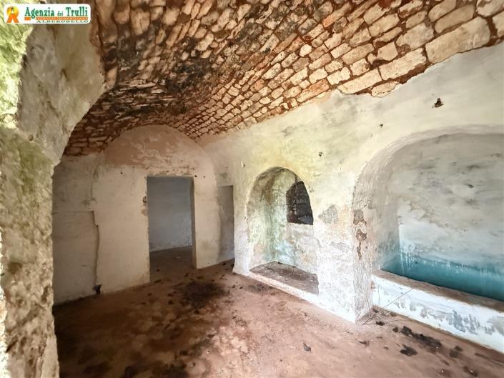 Image No.35-2 Bed Trullo for sale