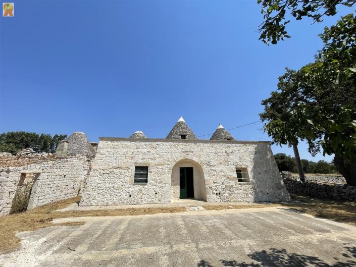 Image No.4-2 Bed Trullo for sale