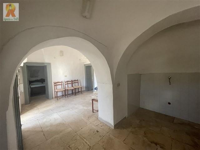 Image No.12-Maison de campagne de 2 chambres à vendre à Ceglie Messapica