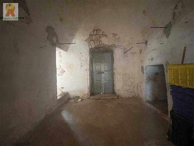 Image No.28-Maison de campagne de 2 chambres à vendre à Ceglie Messapica