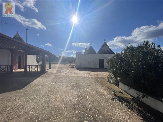 Image No.32-Maison de campagne de 2 chambres à vendre à Ceglie Messapica