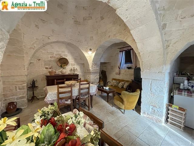 Image No.4-Maison de campagne de 1 chambre à vendre à Martina Franca