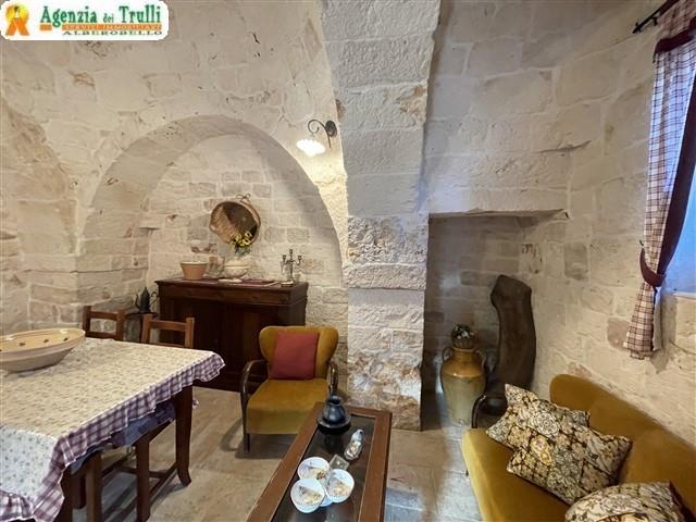 Image No.8-Maison de campagne de 1 chambre à vendre à Martina Franca