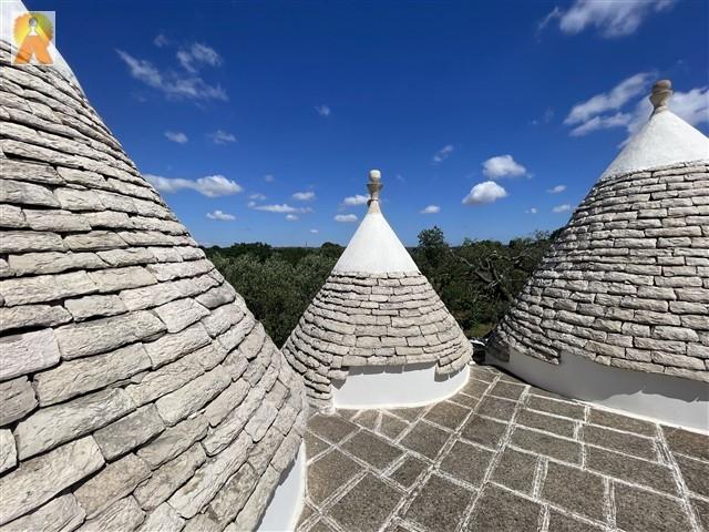 Image No.46-4 Bed Trullo for sale