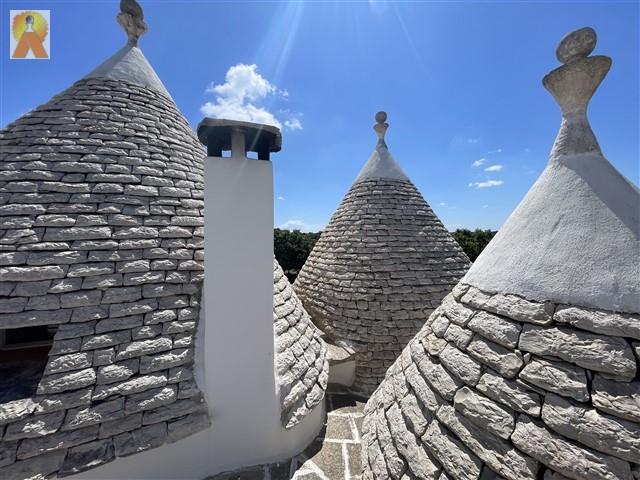 Image No.48-4 Bed Trullo for sale