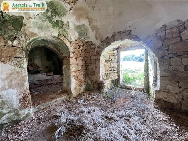 Image No.13-Maison de campagne de 1 chambre à vendre à Martina Franca