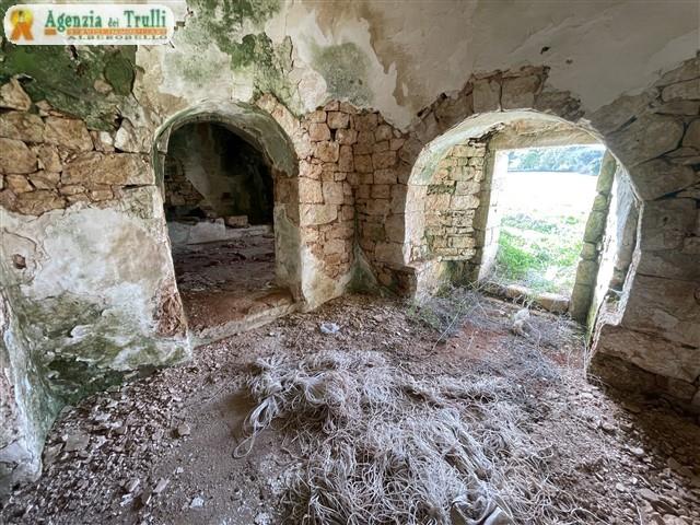 Image No.14-Maison de campagne de 1 chambre à vendre à Martina Franca