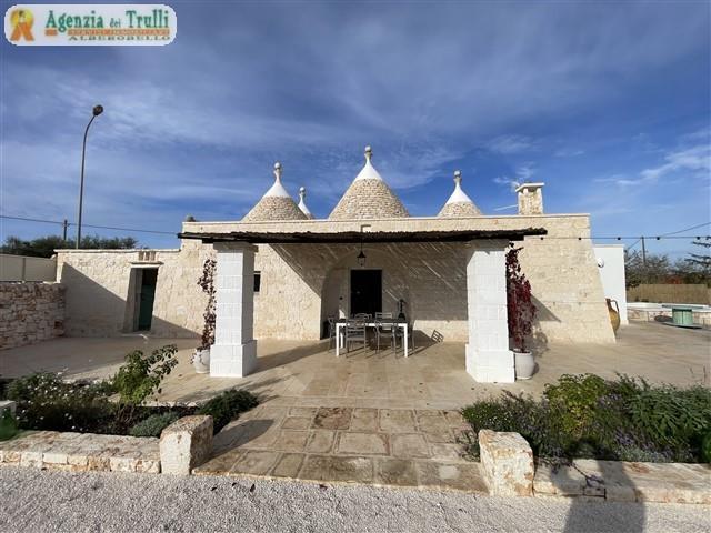 Image No.3-Trullo de 2 chambres à vendre à Martina Franca