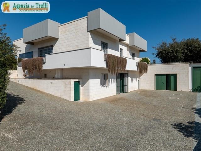 Image No.12-Villa de 4 chambres à vendre à Martina Franca