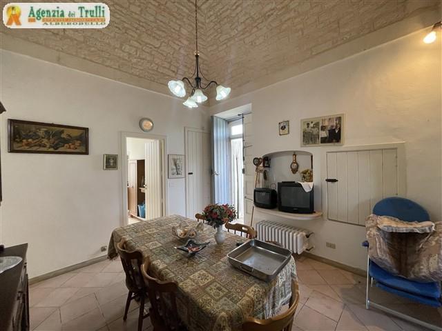 Image No.23-Ferme de 4 chambres à vendre à Martina Franca