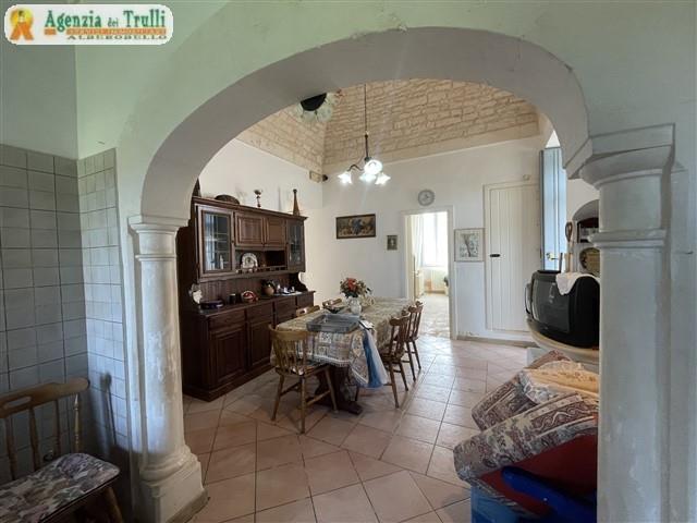 Image No.27-Ferme de 4 chambres à vendre à Martina Franca