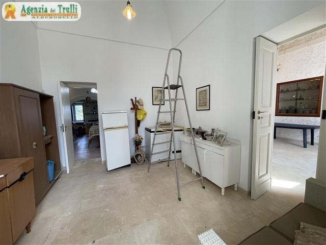 Image No.39-Ferme de 4 chambres à vendre à Martina Franca