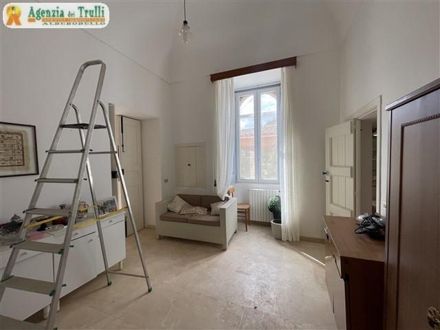 Image No.43-Ferme de 4 chambres à vendre à Martina Franca