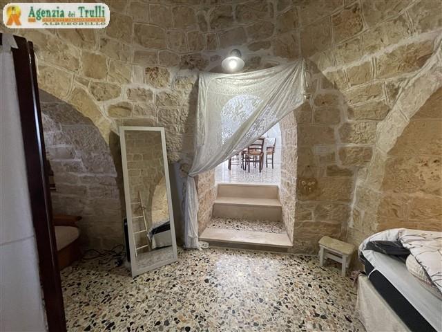 Image No.26-Trullo de 2 chambres à vendre à Martina Franca