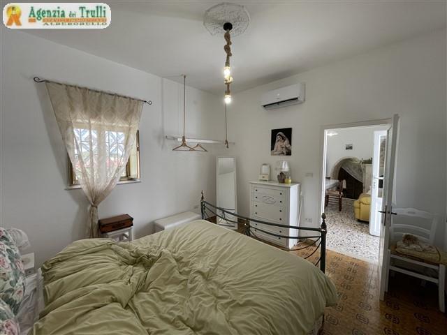 Image No.36-Trullo de 2 chambres à vendre à Martina Franca