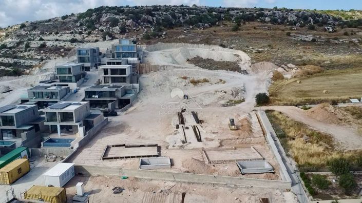 Image No.2-3 Bed Villa for sale