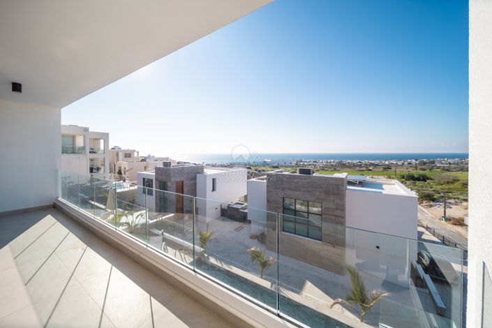 Image No.3-3 Bed Villa for sale