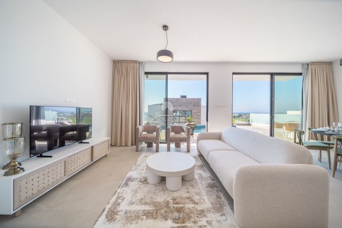 Image No.4-3 Bed Villa for sale