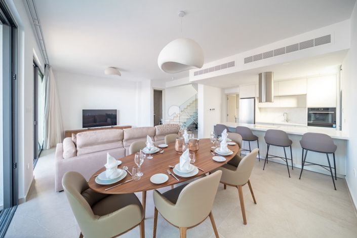 Image No.12-3 Bed Villa for sale