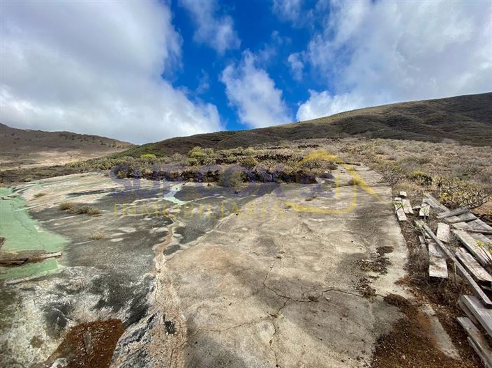 Image No.52-2 Bed Finca for sale