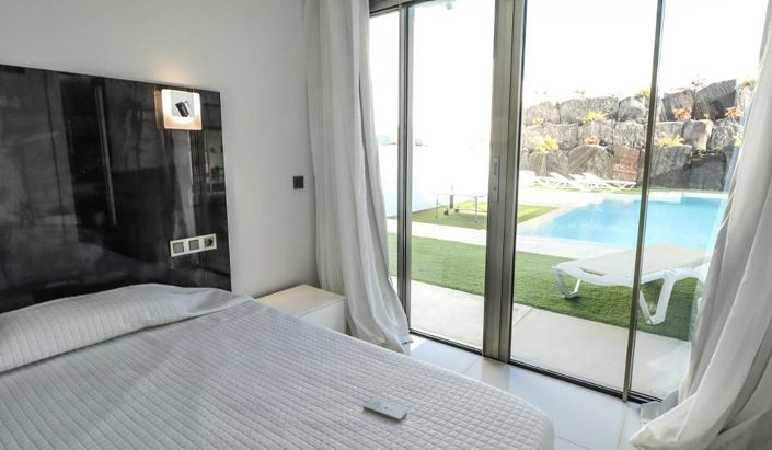 Image No.40-7 Bed Villa for sale