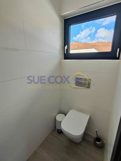 Image No.18-3 Bed Villa for sale