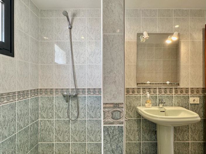 Image No.25-2 Bed Apartment for sale