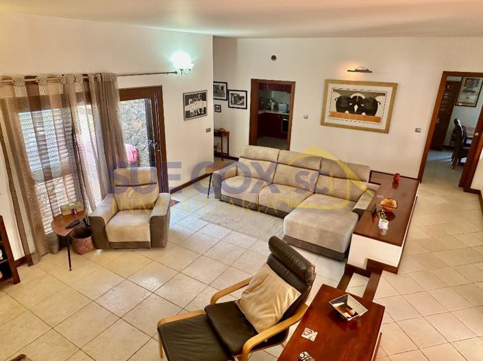 Image No.10-5 Bed Villa for sale