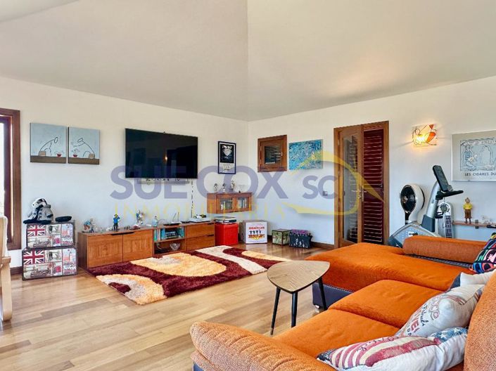 Image No.36-5 Bed Villa for sale