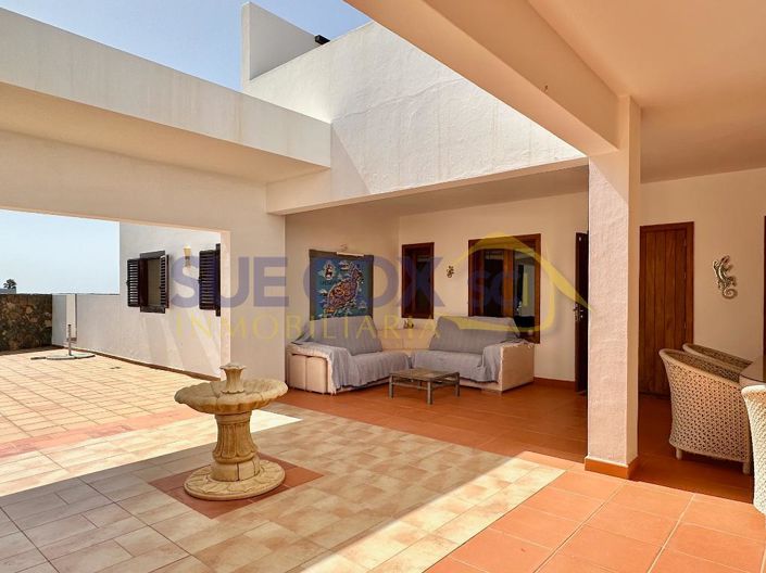 Image No.45-5 Bed Villa for sale