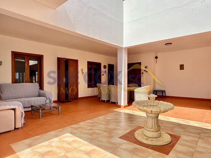 Image No.46-5 Bed Villa for sale