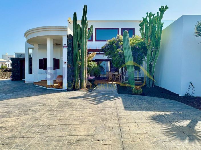 Image No.58-5 Bed Villa for sale